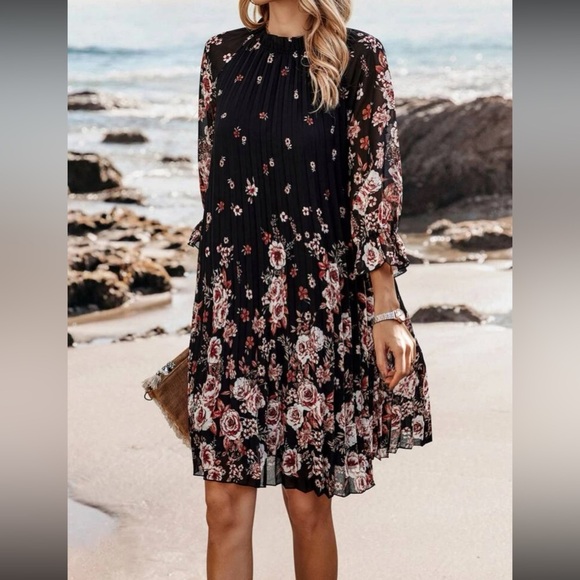 Floral print flounce sleeve mini dress - Picture 3 of 5